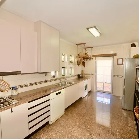 Cereja - 3 Bedroom In Great Complex With Sea Views, 3 Pools And Sao Martinho do Porto